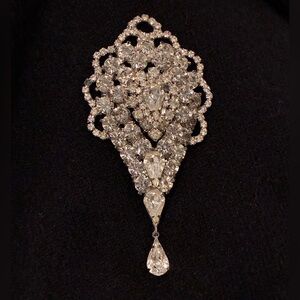 Beautiful Vintage Statement Rhinestone Brooch